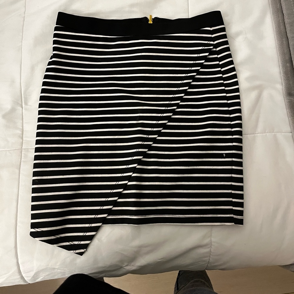 Bebe asymmetrical skirt